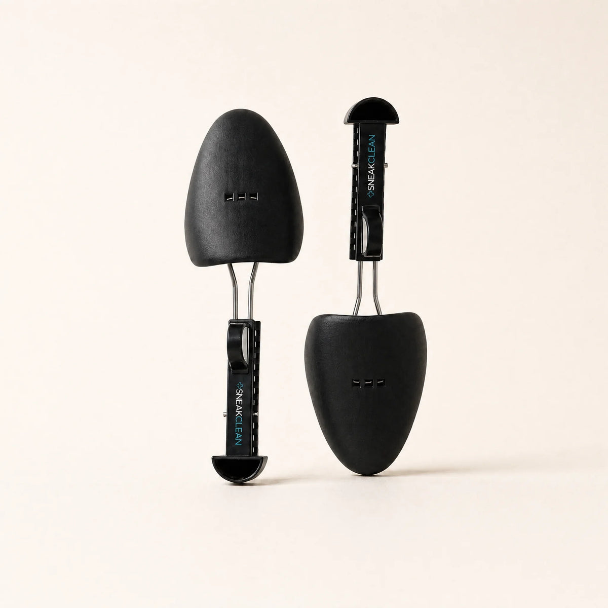 Hormador ajustable SneakClean Shoetree+ para zapatillas — mantiene la forma original