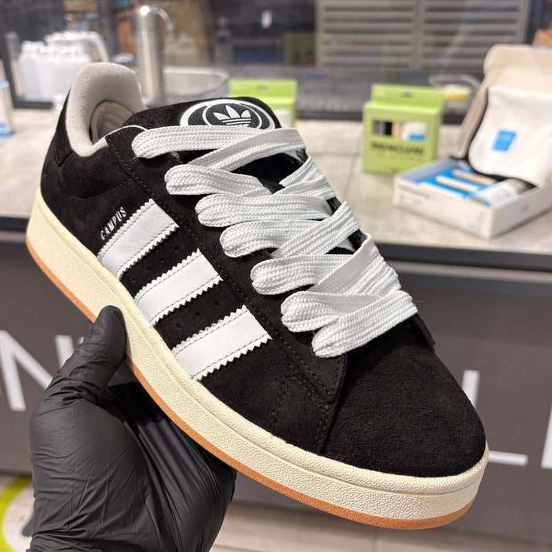 Adidas Cambus, Gamuza. - después de limpieza con SneakClean, resultado real